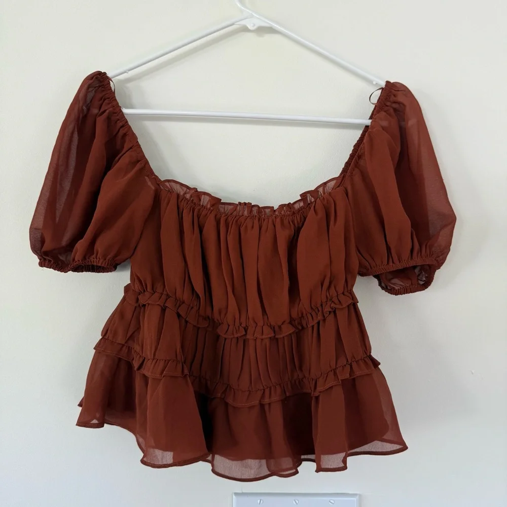 ASTR The Label Puff Sleeve Nutmeg Rust Puff Sleeve Blouse Top Size S